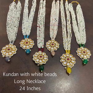 Collares de Diseño con Perlas Blancas y Cuentas Kundan, Hermosas Joyas para el Hogar, Bodas y Eventos Mehndi - Product Image 4