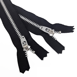 Fermetures éclair métalliques en aluminium à fermeture automatique avec logo personnalisé en gros pour jeans, pantalons, vestes, chaussures, sacs - Product Image 1