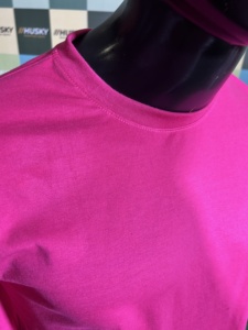 T-shirt en tricot à manches courtes pour homme, rose, col rond, coupe classique, couleur unie, style décontracté, logo sur le devant, séchage rapide - Product Image 6