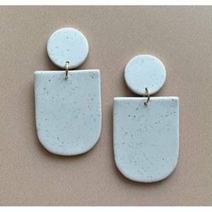 Lightweight Resin Earrings Handcrafted with Smooth Polish Trendy Design Durable Quality Fashionable <b>Crystal</b> <b>Jewelry</b> Accessory - Product Image 4