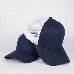 Fabricant et fournisseur OEM de casquettes de camionneur personnalisées en gros, avec panneaux en maille respirante, fabrication de couvre-chefs en vrac sous marque privée - Product Image 1