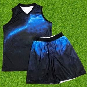 เสื้อบาสเก็ตบอลผู้ใหญ่แบบเรียบสั่งทำขายส่ง ผ้าโพลีเอสเตอร์ 100% เป็นมิตรกับสิ่งแวดล้อม ระบายอากาศได้ดี แบบกลับด้านได้ ไม่มีลาย - Product Image 4