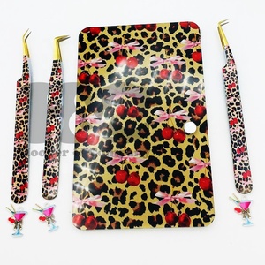 New Lash Tile With Tweezers Charms Tweezer mink new Design With <b>Magnetic</b> Sustainable Logo flat Martini Charm Tiles Design Offer - Product Image 2