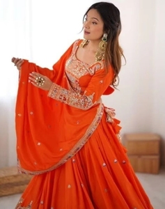 Conjunto de Lehenga Choli de Satén de Seda Naranja Bordado para Mujer KV, con Dupatta, Transpirable, Ropa Étnica Tradicional para Bodas y Fiestas - Product Image 2