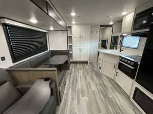 Camping-cars de luxe d'occasion 2023 2024 2025 Jayco Jay Flight S-L-X 260BH – Caravanes et motorhomes de voyage - Product Image 6