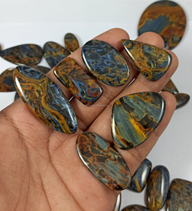 Radha Arts Pietersite Naturelle Quartz Gemme en vrac Cabochon Formes Variées Multicolore Lisse Poli à la main en gros Semi-précieuse - Product Image 3