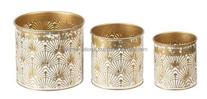 Jardinière en métal avec brosse noire et motif de fleurs pour la décoration intérieure de la maison et du jardin. - Product Image 5