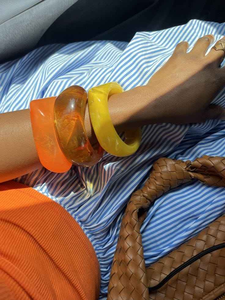 Bracelet élégant en résine de qualité supérieure pour femme, nouvelle collection, fabriqué en Inde, très demandé - Product Image 2