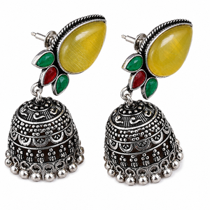 Boucles d'oreilles Jhumka en argent oxydé antique avec pierre œil de chat, bijoux traditionnels indiens faits à la main pour femmes - Product Image 4