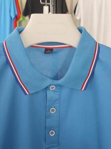 เสื้อโปโลแขนสั้นสีน้ำเงินสำหรับผู้ชาย ผ้าปิเก้ระบายอากาศได้ดี สวมใส่สบายในฤดูร้อน ปกเสื้อติดกระดุม - Product Image 3