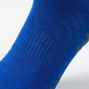Calcetines Personalizados Antideslizantes para Hombre y Mujer, Calcetines de Algodón Transpirables y Suaves para Uso en Hospitales y el Hogar, Color Personalizado - Product Image 5