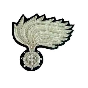 Insignias Hechas a Mano Más Vendidas con Hilo de Oro, Insignias para Blazer Personalizadas con Hilo de Oro, Insignia Bordada Hecha a Mano Personalizada - Product Image 5
