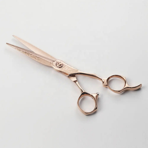 Tijeras de Barbero Profesionales de Primera Calidad en Oro Rosa, Tijeras de Barbero de Alta Calidad, Juego de Tijeras de Acero con Alto Contenido de Carbono - Product Image 1