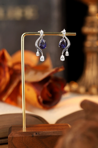 Pendientes de plata de lujo para mujer con diamantes cultivados en laboratorio con corte de pera y piedras laterales de zafiro azul, joyería de boda - Product Image 2