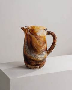 Carafe vintage en résine avec poignée, motif marbré brun crème, écologique, passe au lave-vaisselle, vaisselle décorative de qualité supérieure - Product Image 2