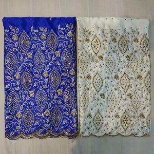 Colección de Vestidos de Boda Formales, Lujoso Vestido Somalí Gorgura con Diseño Floral y Pedrería, Tela Satén de Poliéster - Product Image 1