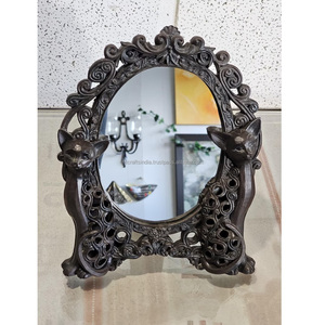 Miroir mural classique Offre Spéciale en résine morden, parfait pour les accents de maison ou les couloirs et les salles de bain, disponible à prix d'exportation depuis l'Inde - Product Image 1