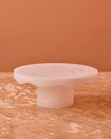 Support à gâteau de luxe en résine fait main, antiadhésif, bord festonné, compatible congélateur, présentoir décoratif moderne pour pâtisserie et mariage