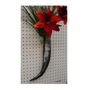 Juego de Jarrones de Pared de Resina Hechos a Mano con Diseño Rústico de Cuerno de Búfalo Antiguo, Estilo Único Envejecido - Product Image 1