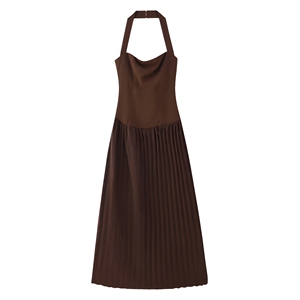 Robe longue marron en satin à col licou, plissée, taille haute, sans manches, coupe trapèze, pour l'été - Product Image 1