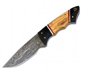 Couteau utilitaire d'extérieur à lame fixe en acier Damas artisanal à contraste élevé, manche en bois d'olivier et plaquettes en corne noire - Product Image 4