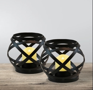 Lanternes votives sphériques modernes en métal avec cercles entrecroisés pour centre de table et décoration intérieure - Product Image 3