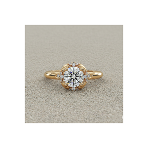 แหวนหมั้นสไตล์วินเทจชุบทองคำสีกุหลาบแบบ Pav Halo ที่จัดวางอย่างลงตัว ได้รับการรับรอง - Product Image 1