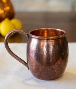 Mug Moscow Mule en cuivre pur artisanal, vaisselle de bar authentique, tasse à boire en cuivre massif de qualité supérieure, finition martelée, cocktail - Product Image 6