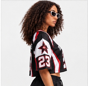 Camiseta de Fútbol para Mujer, Negra, Blanca y Roja, Manga Corta, Malla Transpirable, Cuello de Béisbol, Número de Equipo 23, Ropa Deportiva - Product Image 4