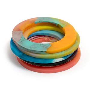 Brazaletes Artesanales de Resina y Madera, Accesorios de Moda de Cristal que Reflejan un Trabajo Único - Product Image 3