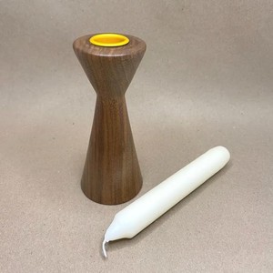 Portavelas de madera de nogal Aqdus Saleem, diseño abstracto hecho a mano, forma cuadrada, venta al por mayor - Product Image 4