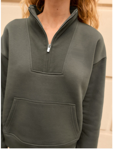 เสื้อครอปแขนยาวคอกลมดีไซน์ล่าสุด สไตล์ลำลอง ทรงหลวม ใส่สบาย เหมาะสำหรับออกกำลังกาย สำหรับผู้หญิง - Product Image 3