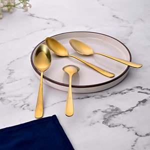 Juego de Cubiertos de Acero Dorado Martillado, Ecológicos, con Cucharas de Servir y Comer de Mango Largo (Juego de 4) - Product Image 3