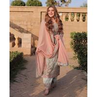 Magnifique ensemble haut-bas et dupatta de la marque SRK, couleur Pista, avec broderie et travail de sequins, taille XL