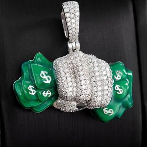 Pendentif de luxe certifié pour homme en argent sterling 925, personnalisé, avec moissanite VVS1 et émail, motif 'Money Grab', style Hip Hop, entièrement serti de pierres. - Product Image 6