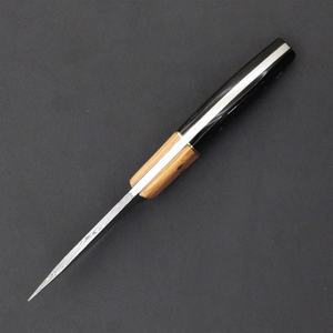 Couteau de camping à lame fixe en acier Damas de qualité industrielle Pasha Enterprises, manche bicolore en bois et corne noire, pointe tombante pleine longueur - Product Image 3