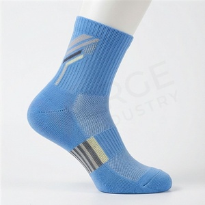 Chaussettes ras du cou pour hommes, bleu uni, tricotées, respirantes, en coton, polyester et élasthanne, pour le sport d'été, style classique - Product Image 3