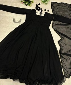 Robe Anarkali noire pour femme, coupe classique, avec dupatta, tenue de soirée modeste, style indien pakistanais vintage, séchage rapide, 87243 RUDRA - Product Image 4
