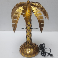 Lampe de table décorative d'intérieur de luxe, aspect palmier, décoration d'intérieur, LED, fer, qualité standard contemporaine