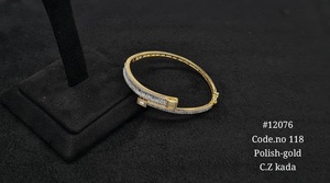 Bracelet classique en laiton plaqué rhodium avec zircon taille émeraude pour femme, bijou de mode pour soirée - Product Image 2