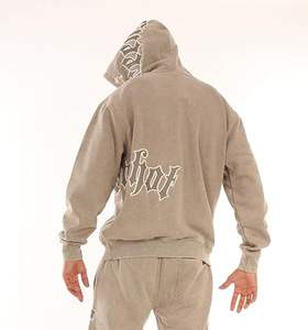 Conjunto deportivo de forro polar para hombre, estilo urbano, grafiti, oversize, corte holgado, con cintura acanalada, de la marca Superior International. - Product Image 4