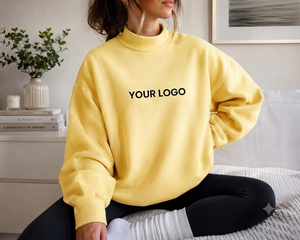 เสื้อสเวตเชิ้ตคอเต่าทรงโอเวอร์ไซส์สำหรับผู้หญิง สไตล์ไหล่ตก ให้ความสบายระดับพรีเมียมในฤดูหนาว เหมาะสำหรับแฟชั่นประจำวัน - Product Image 1