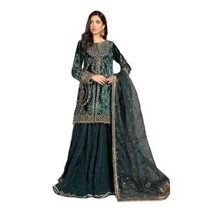Salwar Kameez de haute qualité, au design moderne et élégant, pour femmes musulmanes, adapté à toutes les saisons, en soie. - Product Image 1