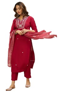 Ensemble 3 pièces Salwar Kameez traditionnel pour femme en soie romaine, Kurta droite, pantalon et Dupatta Chanderi – Tenue de mariage indienne et pakistanaise - Product Image 2