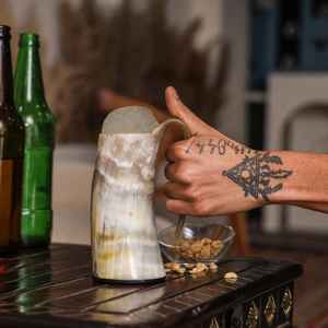 Vasos de Cuerno de Búfalo Hechos a Mano de la Mejor Calidad, Vasos de Cuerno Pulidos para Beber, Tazas de Cuerno Vikingas Naturales para Regalo - Product Image 2