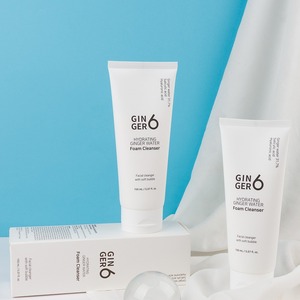 Espuma Limpiadora Diaria Hidratante a Base de Glicerina para Piel Propensa al Acné con Agua de Jengibre y Ácido Hialurónico, Fórmula Vegana, Burbujas - Product Image 4