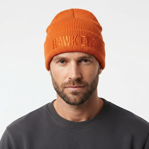 Bonnet orange personnalisé avec logo brodé, unisexe, en tricot côtelé, style décontracté, streetwear, couleur unie - Product Image 3