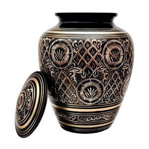 Venta al por mayor personalizado estilo americano latón cremación urnas de alta calidad de metal conmemorativo para adultos exportación directa de la India - Product Image 1