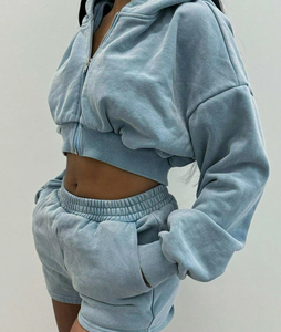 Ensemble de jogging unisexe personnalisé 2-en-1 en coton délavé à l'acide, avec logo frontal, cordon de serrage, écologique, épais et coupe courte - Product Image 2