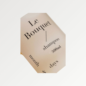 Shampoing Coréen K-Beauty Months and Days Perfume Care Shampoo Le Blanc 500ml 4 Pièces Fabriqué en Corée Poudre pour Bébé - Product Image 3